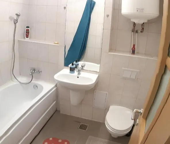 Breakaway - 104hoteluri Апартаменты Брашов